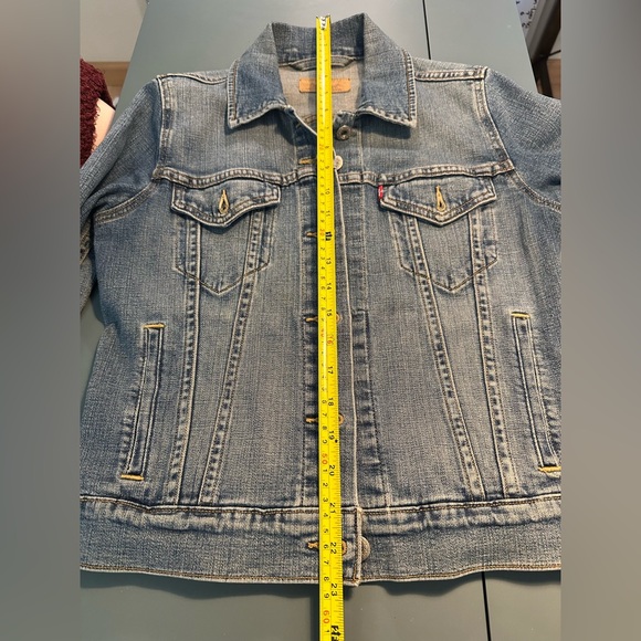 Levi's Light Blue Denim Jacket - Picture 7 of 8